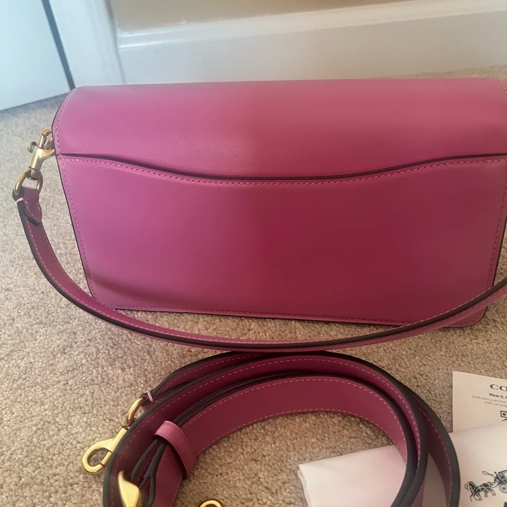 COACH Tabby 26 Pink Crossbody Bag with Gold 'C' Accent - Picture 2 of 12